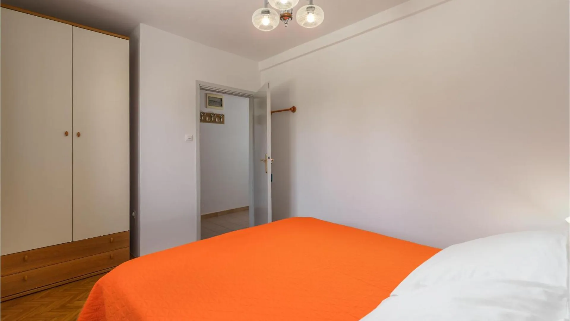 Pet Friendly Apartment In Zambratija With Wifi